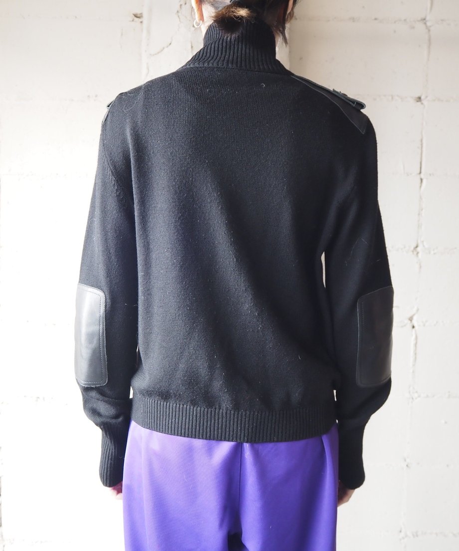 639acf27d325cc0bda79f15d