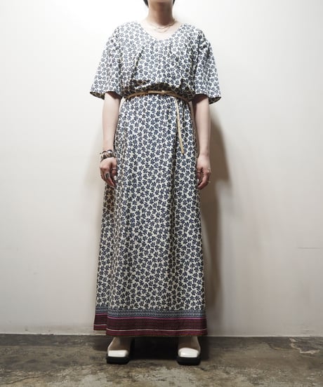 Leaf Pattern Collarless Dress WHNV