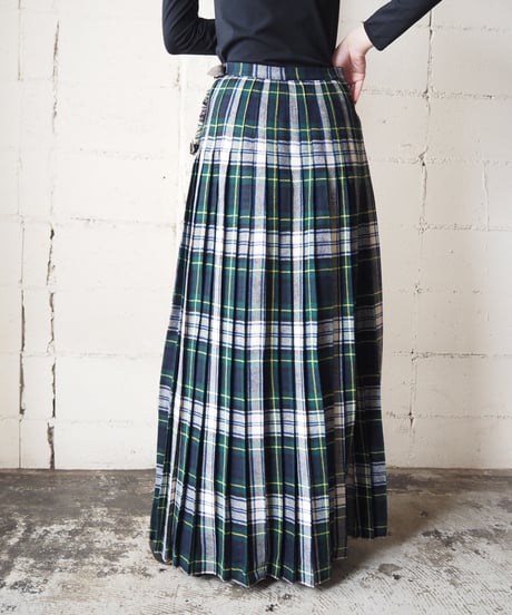 Plaid Back Pleated Wrap Skirt NVGN