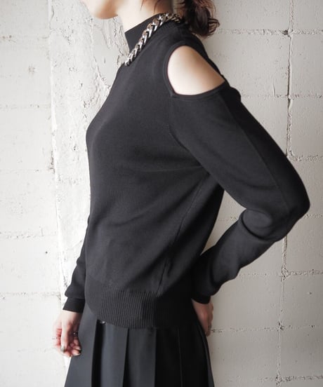 Shoulder Cutout MockNeck Knit BK