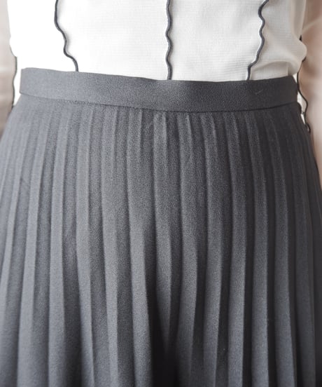Pleated Long Skirt BK