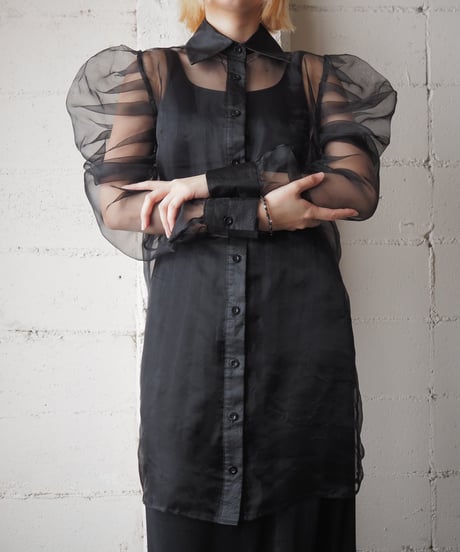 Volume Sleeve Sheer Long Shirt BK