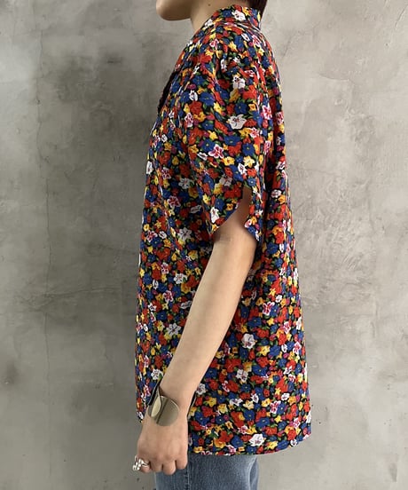 Flower Pattern Open Collar Blouse BKREBL