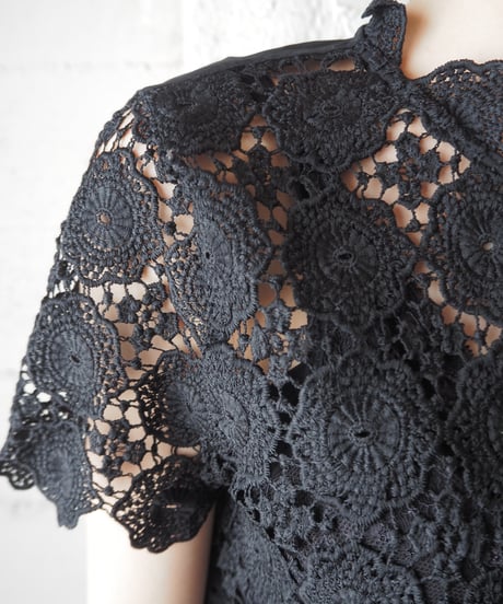 Flower Crochet Sheer Switching Blouse BK
