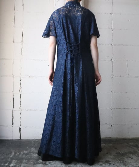 Peekaboo Lace Dress NV
