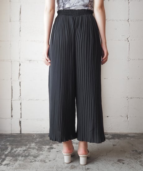 Pleated Wide Pants BK