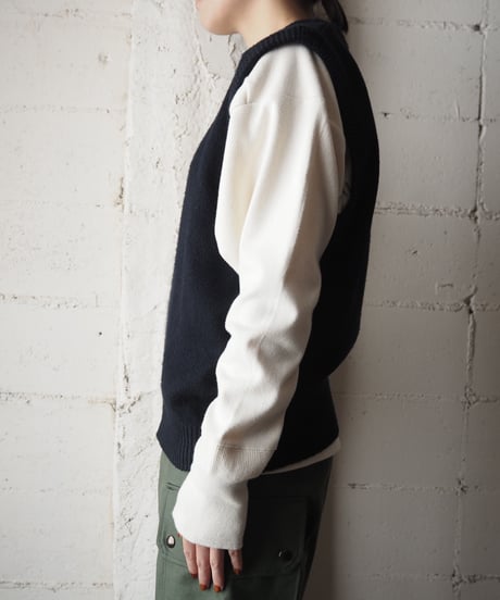 Vneck Knit Vest BK