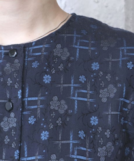 Flower Pattern Collarless Blouse NV