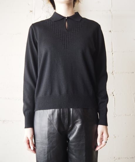 Peekaboo Design Knit BK