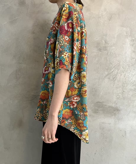 Flower Pattern Open Collar Shirt YEBL