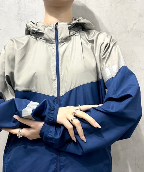 NIKE Bicolor Zip Up Jacket BEBL
