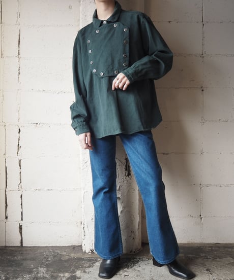 Bosom Design Shirt GN