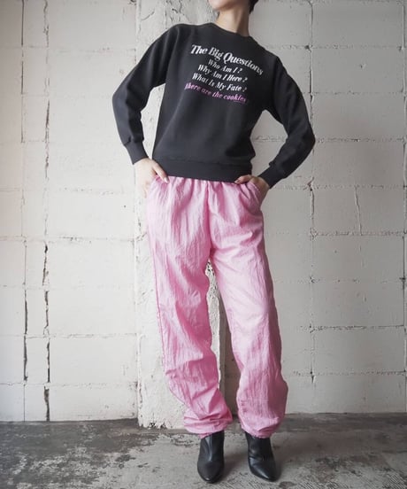 The Big Questions Print Sweat BK