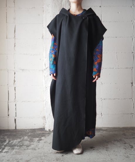 Hooded Long Vest BK