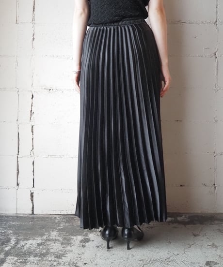Satin Pleated Skirt BK