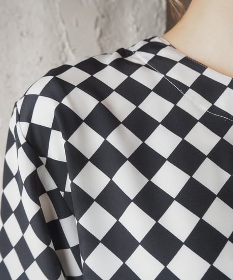 Collarless Block Check Blouse BKWH