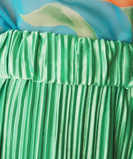 Pleated Easy Pants GN