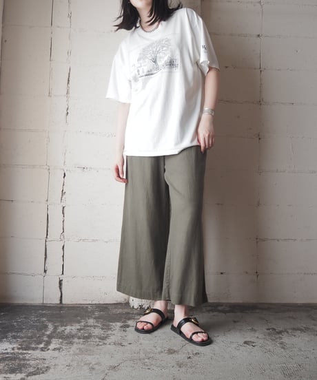 "Sunday Morning" Art Print Graphic T-Shirt WH BK