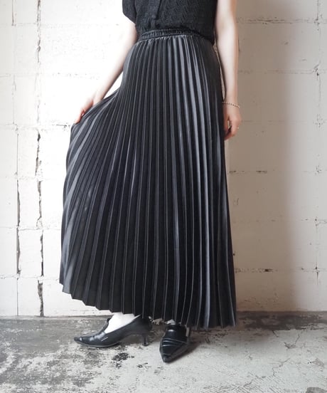 Satin Pleated Skirt BK