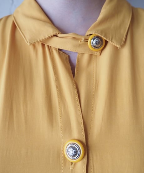 Tuck Sleeve Long Shirt YE