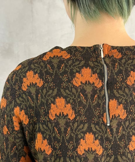 Botanical Pattern Crew Neck Tops BKOR