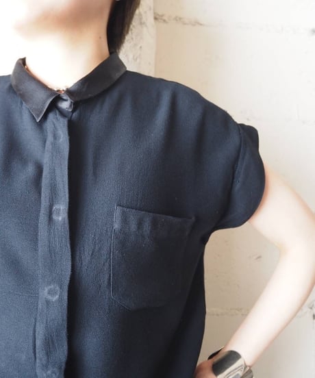 Satin Collar S/S Shirt BK