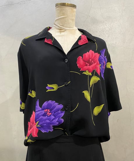 S/S Flower Print Open Collar Shirt BK PUR