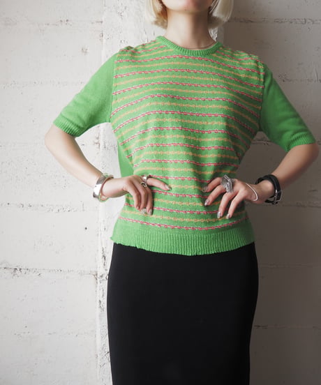 Small Pattern Round Neck Short Sleeve Knit GN