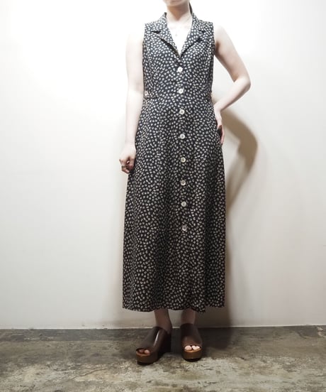 Back Open Pattern Sleeveless Dress BK WH