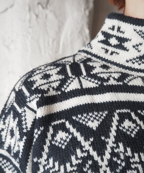 Mock Neck Nordic Sweater BKWH