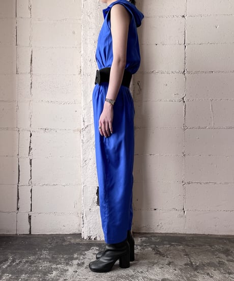 Sleeveless Jump Suit BL