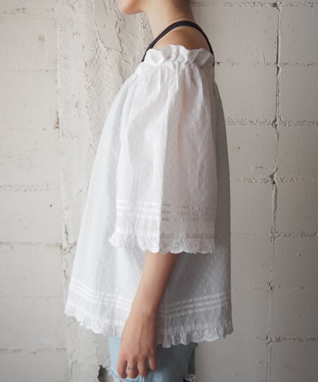 1970's Vintage Flared Sleeve Blouse WH
