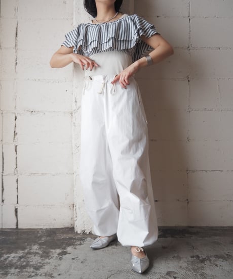 Tiered Cape Sleeveless Blouse NVWH