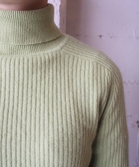 Cashmere Turtle Neck Knit LGN