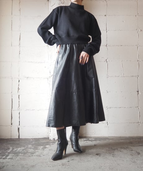 Remake 1970's Short Knit BK