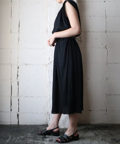 Pleated Design Dress BK
