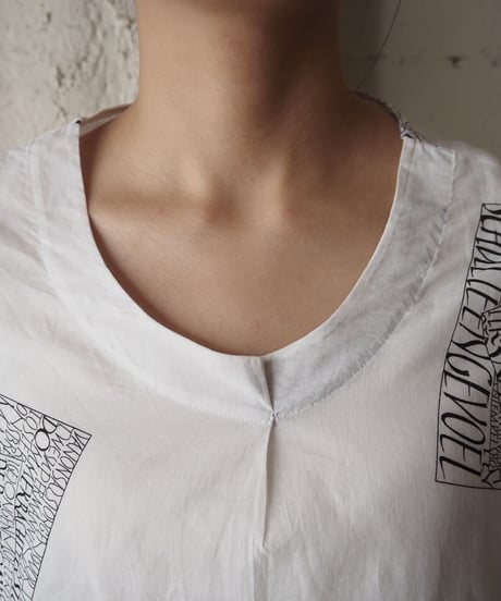 Letter Pattern Pullover Shirt WH