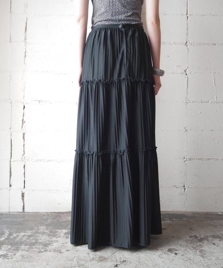 1980's Pleated Tiered Skirt BK