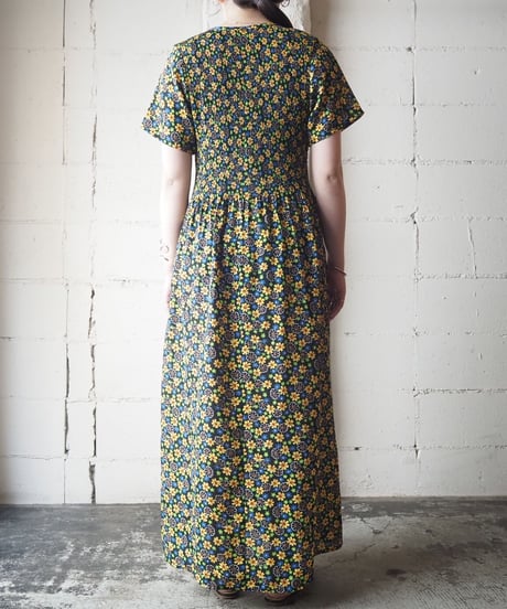 Flower Pattern Pleated Dress BKYE