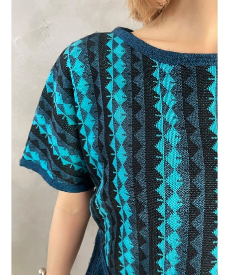 Ethnic Pattern Fringe Knit BLNV