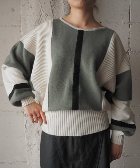 VANESSA  Tricollar Dolman Sleeve Knit WHGNBK