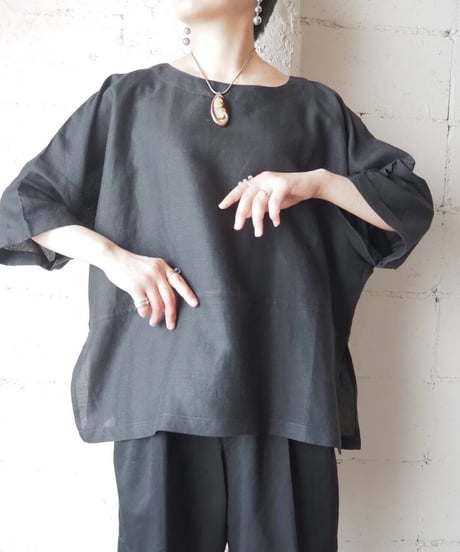 Boat Neck Side Slit Pullover BK