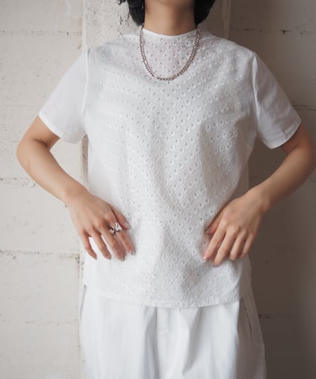 Euro Collarless Back Button Blouse WH