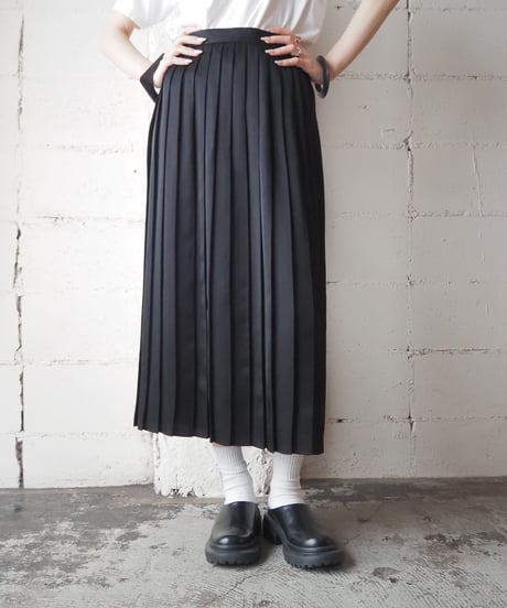 Satin Pleated Skirt BK