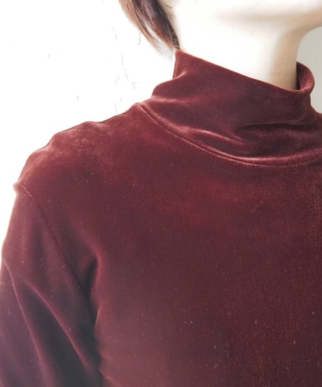 BANANA REPUBLIC Mock Neck Velour Cutsewn WIN