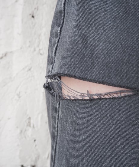 Levi’s 501 Slashed Denim Pants BKGR