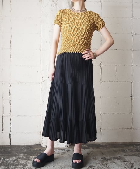 Pleated Tiered Skirt BK