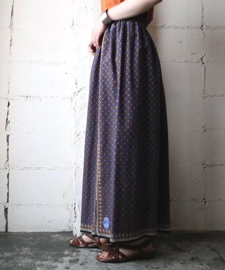 Arabesque Pattern Flared Skirt BL OR