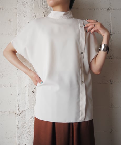 Side Button Mock Neck Shortsleeve Blouse IV