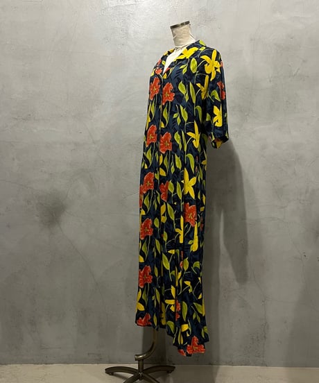 Open Collar Flower Pattern Dress NVGNYE